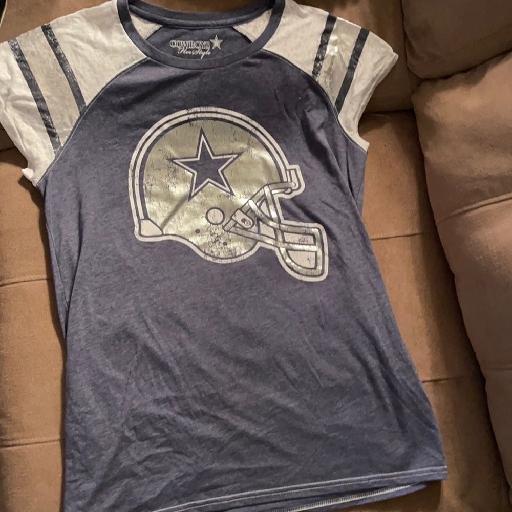 Women’s Dallas Cowboys T-shirt